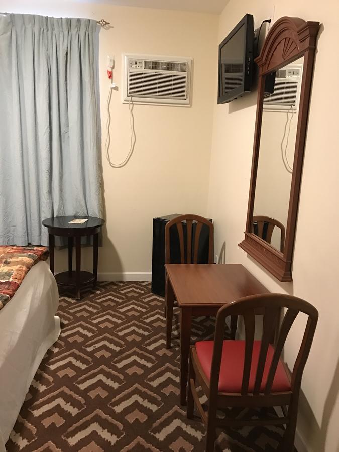 Waterbury Big Apple Motel Exterior foto